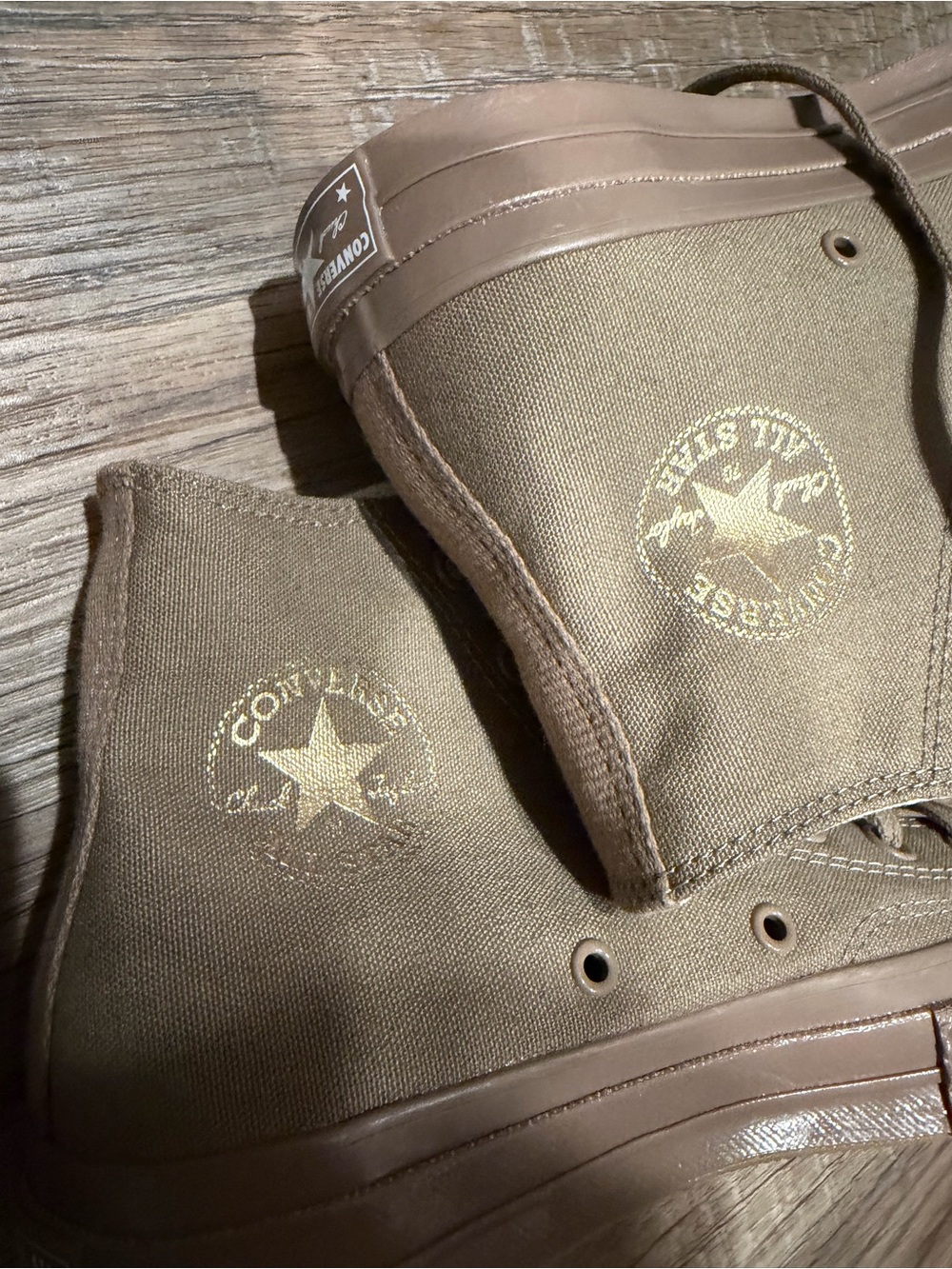 Converse High Top Sneakers in Brown Canvas GOLD EMBLEM (rare)